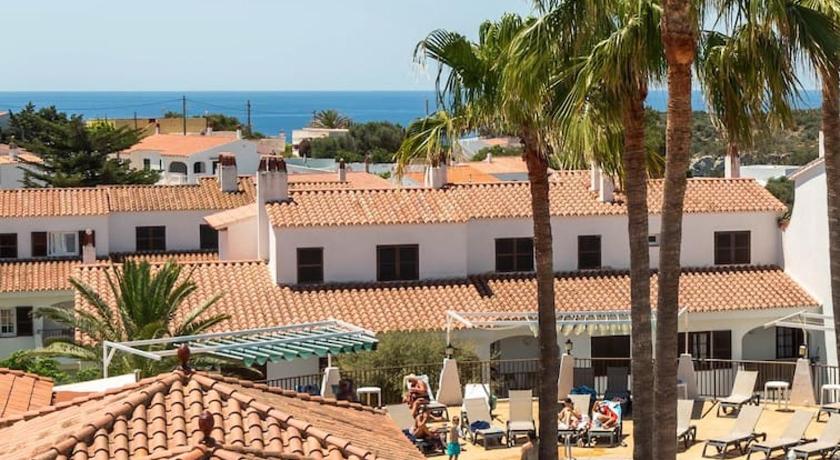 Atico2, vistas al mar y piscina cala enPorter
