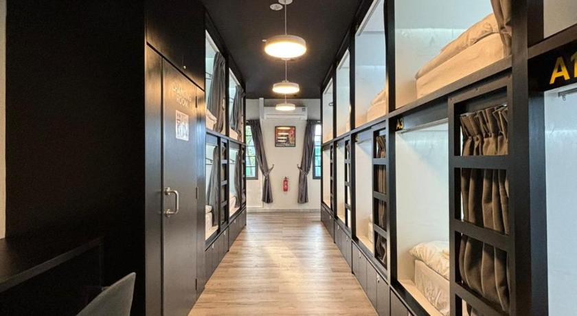 Image of Bed in 10-Bed Mixed Dormitory Room 3