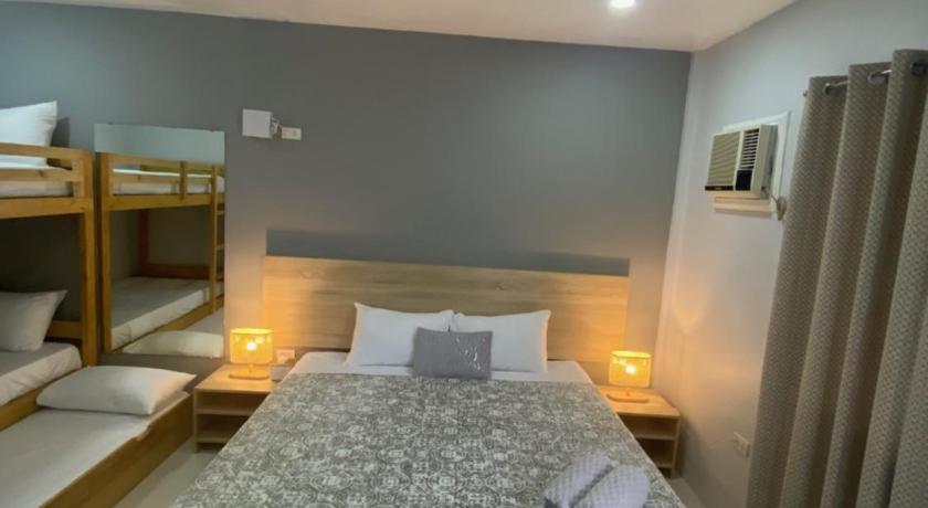 Image of Family Room 1
