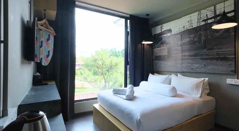 Image of Standard Queen Room 0