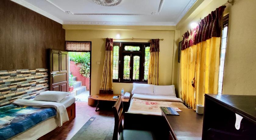 Image of Studio with Garden View 1