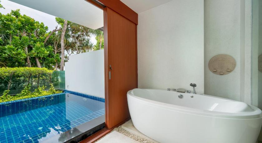 Image of Beachfront Pool Villa 11