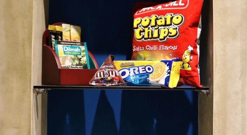 Image of Deluxe King 17