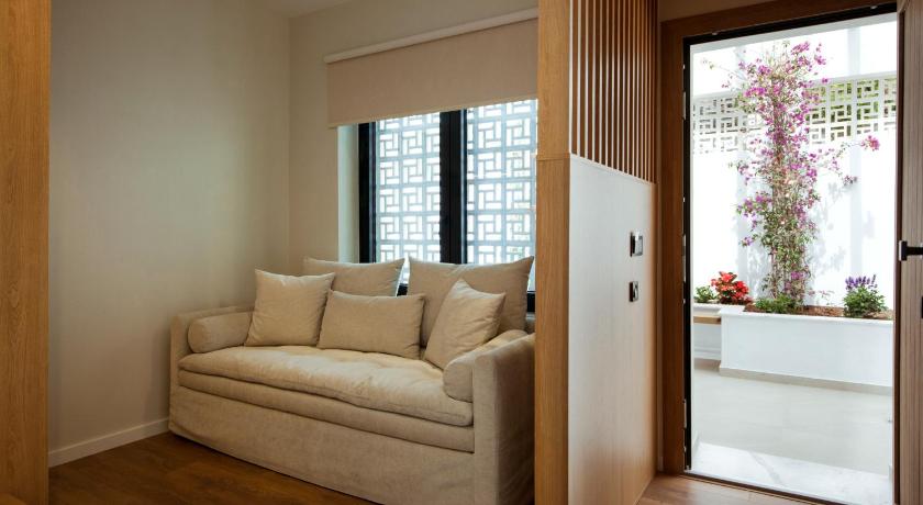 Image of Suite with Sea View 2