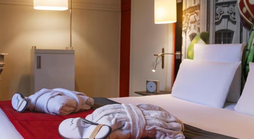 Image of Privilege Room with a double bed 17