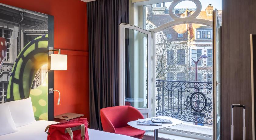 Image of Privilege Room with a double bed 5