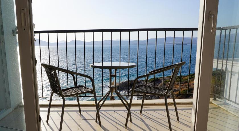 Image of Deluxe Sea View Double Room with Balcony 12