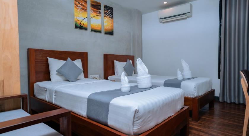 Image of Superior Twin 8