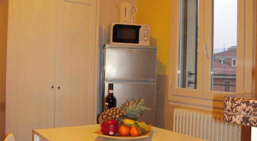 Image of Studio (2 Adults) 16