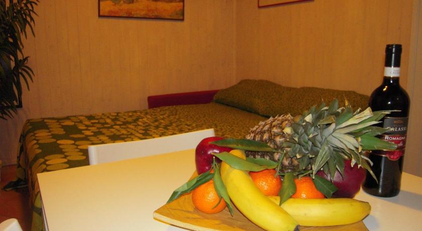 Image of Studio (2 Adults) 0