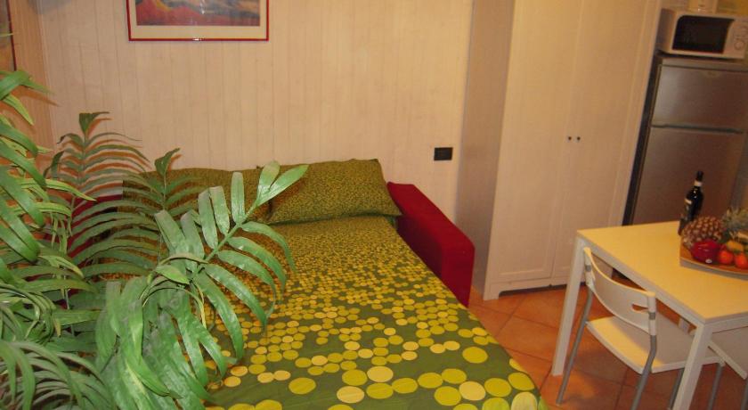 Image of Studio (2 Adults) 17