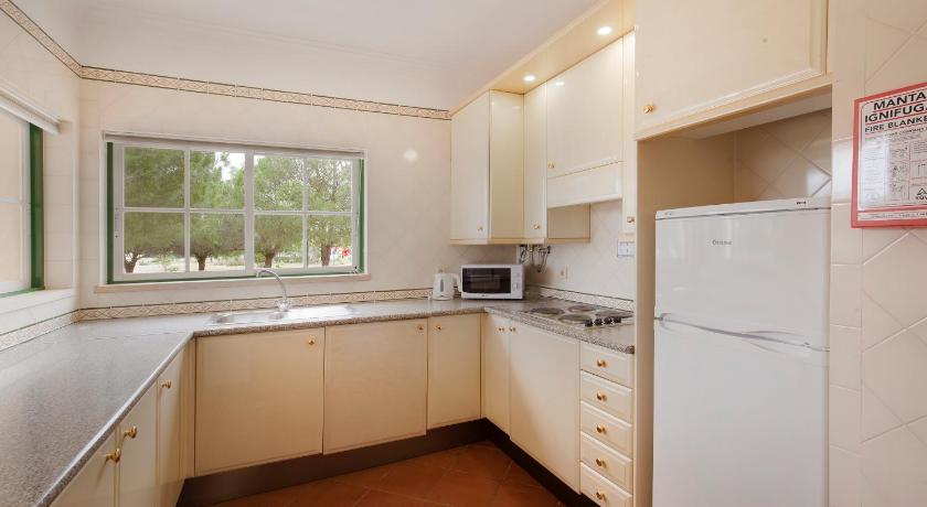 Image of Three-Bedroom Apartment with Balcony 1