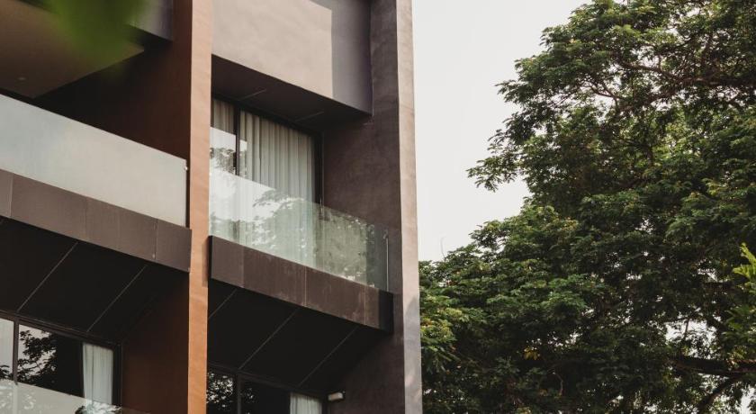 チェンライ The Grandiose Hotel Chiang Rai 4つ星 ホテル プール