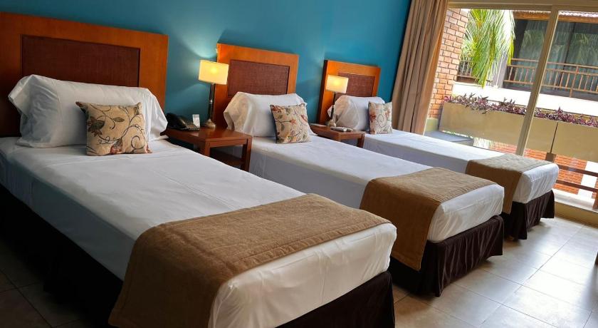 리젠시 트리플룸 - 더블침대 1개, 싱글침대 1개 (Regency One Double and One Single Bed Triple Room) 이미지 0