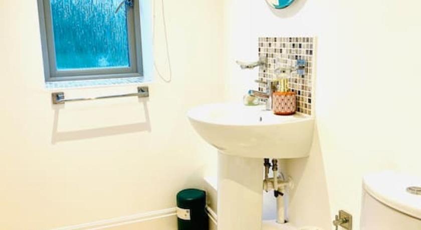 ヘレフォード Hereford Stays Apartment with Free Parking & WiFi 4つ星 シングルルーム レストラン