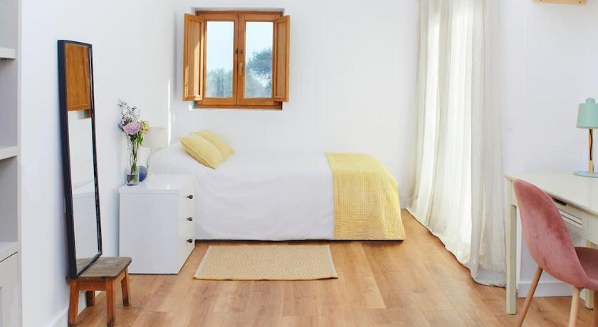 Image of Three-Bedroom Townhouse 0