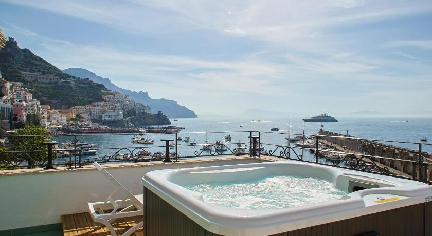Deluxe Double or Twin Room with Spa Bath fotója 4