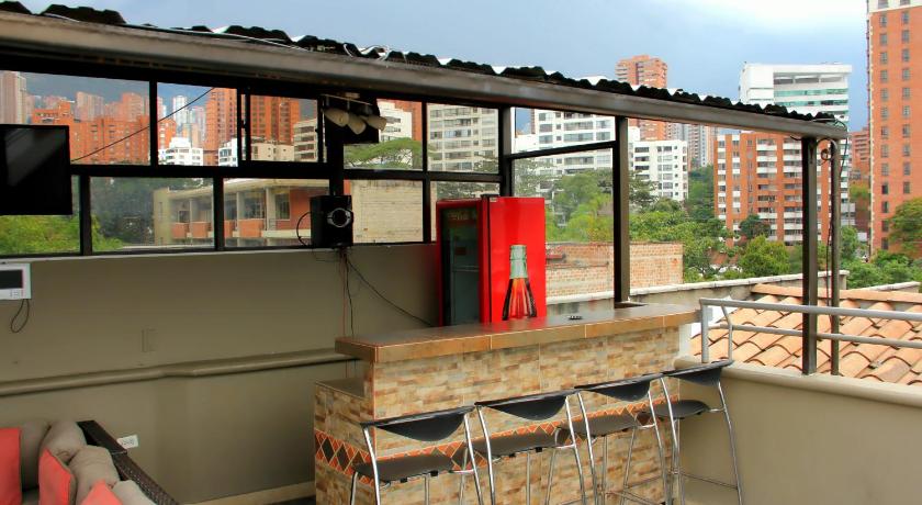 Calle 8 Suites — Hotel in Medellín