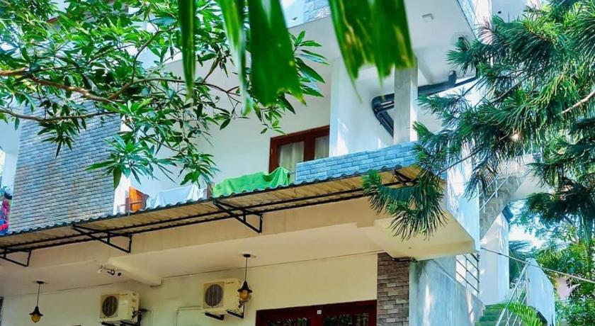 Navora Homestay - image 8