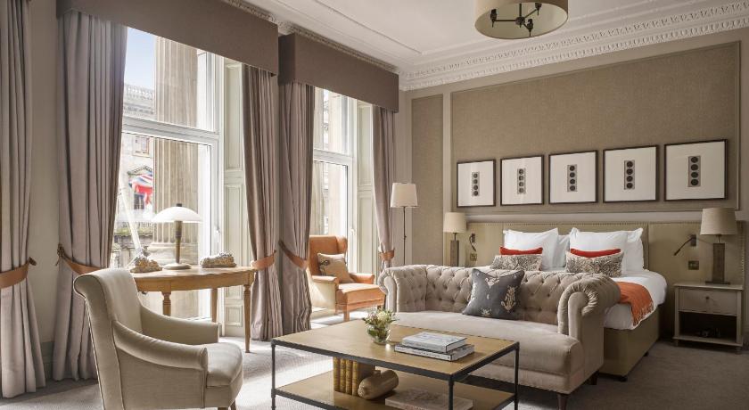 Image of 1 King Junior Suite 0