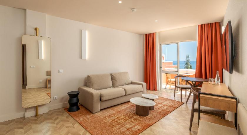 ラゴス Belavista Da Luz - Wellness & Lifestyle Hotel 4つ星 ホテル ロビー