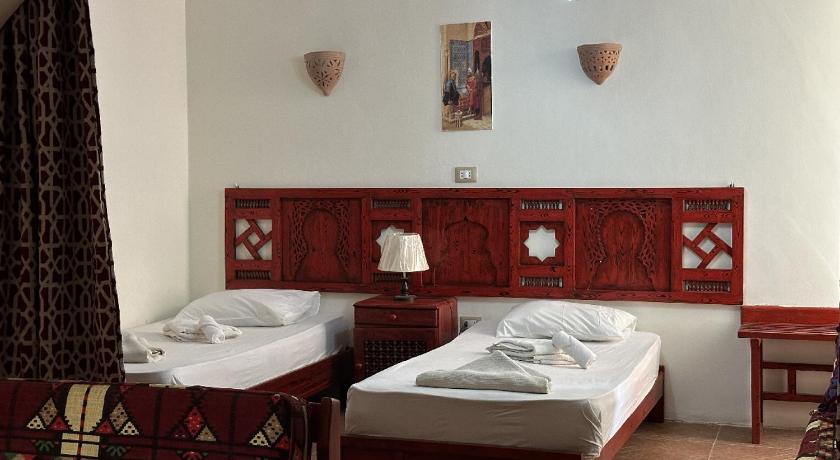 Image of Standard Suite 4