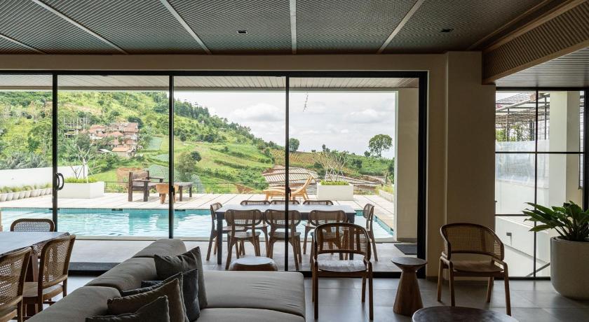 Tampilan Jaden Hill Mountain City View Villa 8 Bedrooms With a Private Heated Swimming Pool and a Movie Room