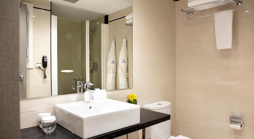 Image of 1 Single Bed, Nonsmoking 4