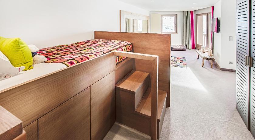 Image of Deluxe Triple Room (3 Adults) 6