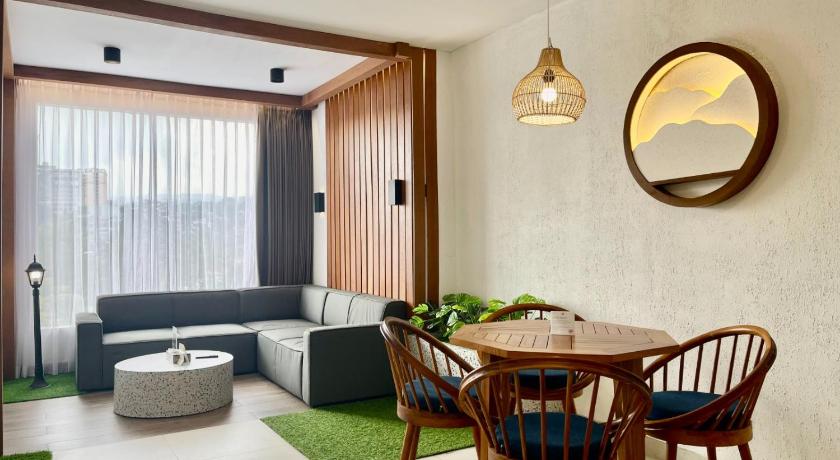Image of Botanical Suite with King Bed 5