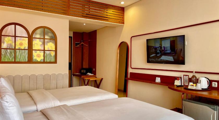 Image of Spring Deluxe Room with 2 Single Beds Only 4