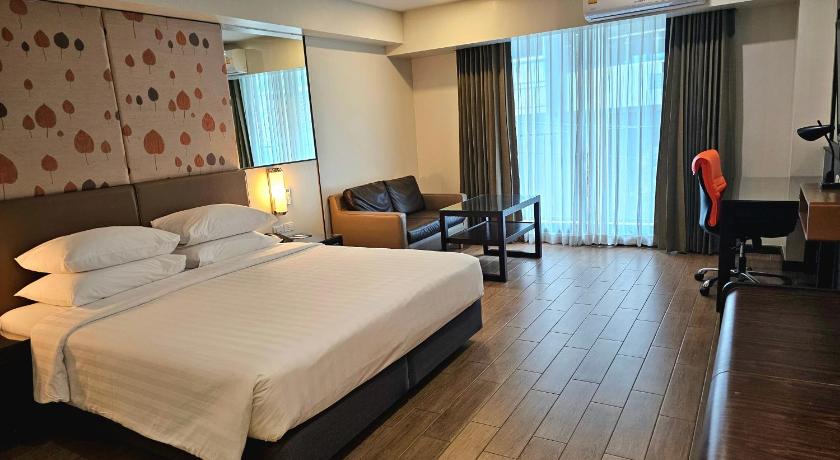 Image of Deluxe King Bed - Smoking 14