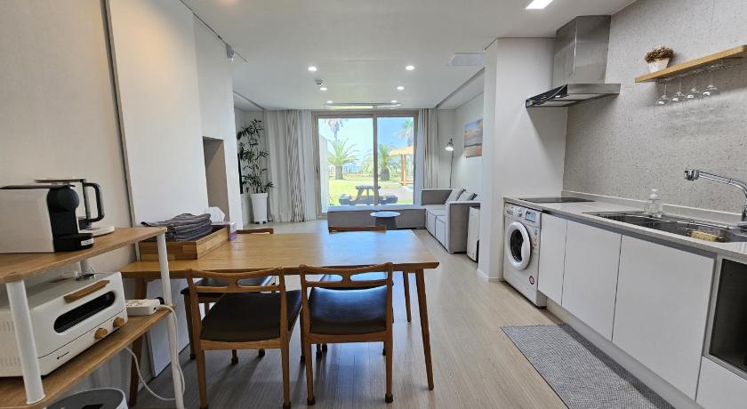 济州 Jeju Badayeon Pool Villa 5星级 民宿 套房