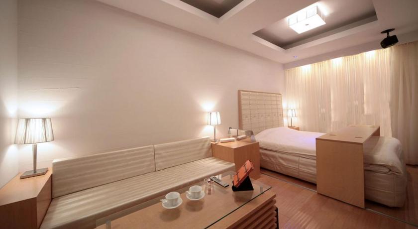 Superior Queen Room, Design Hotel W Zip Club in Nagoya