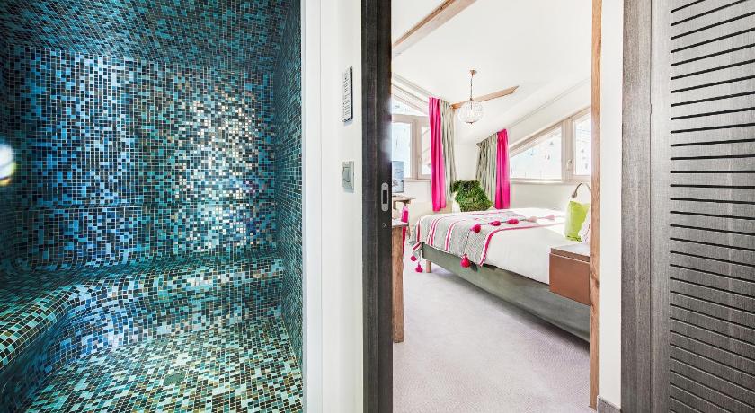 Image of Prestige Suite (4 Adults) 13
