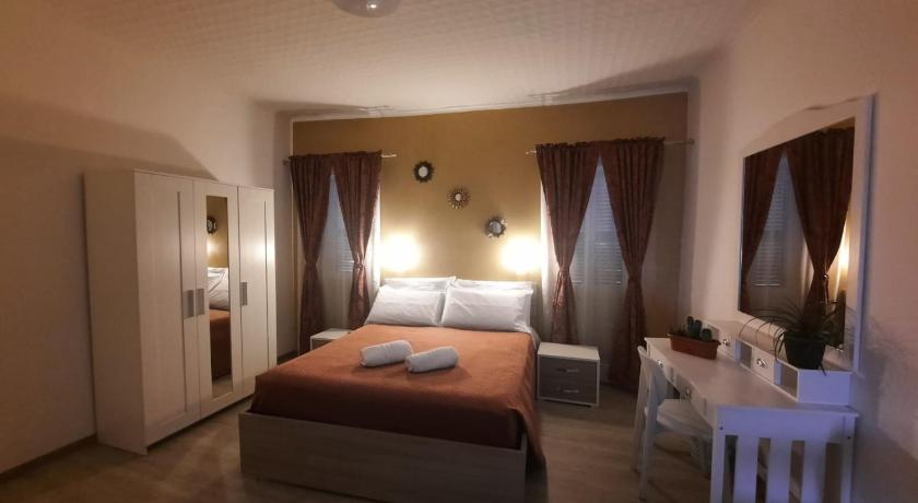 Viccinella House