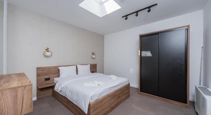 Image of Apartment with Terrace 5
