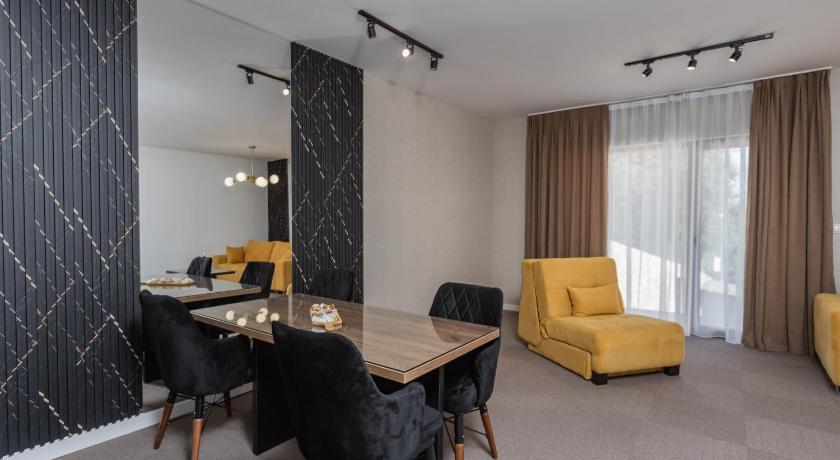 Image of Apartment with Terrace 4