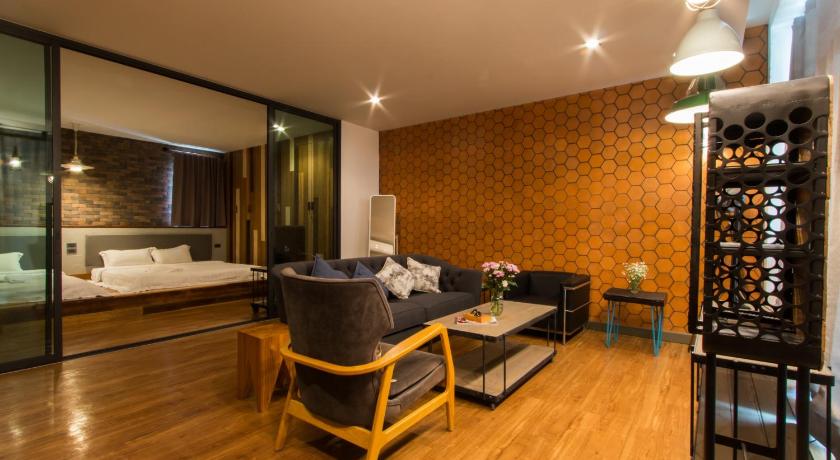 Ratchaburi Space 59 Hotel 3-Star Hotel exterior