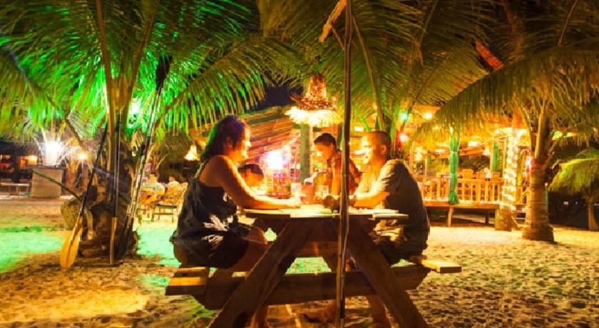 Palm Beach Bungalow Resort photo