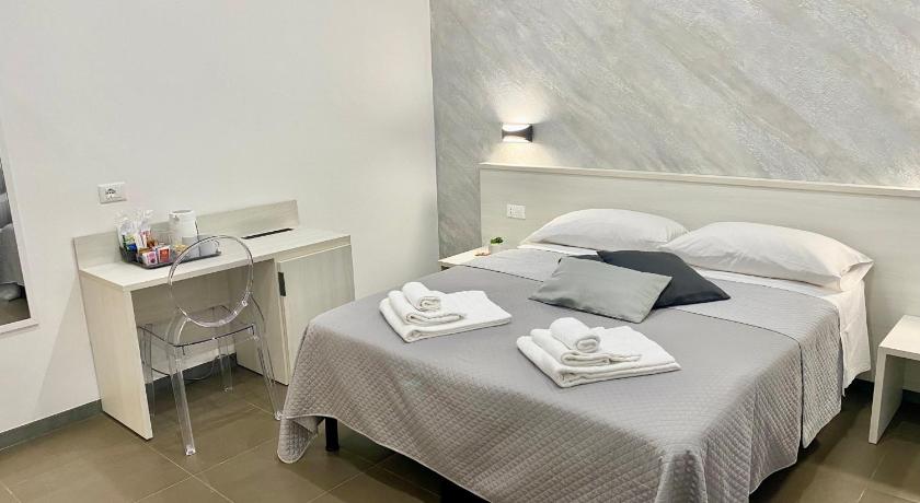 Image of Deluxe Double Room 0