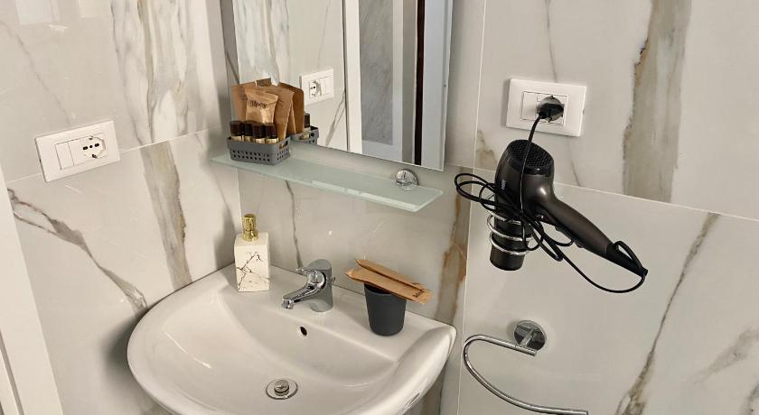 Image of Deluxe Double Room 5