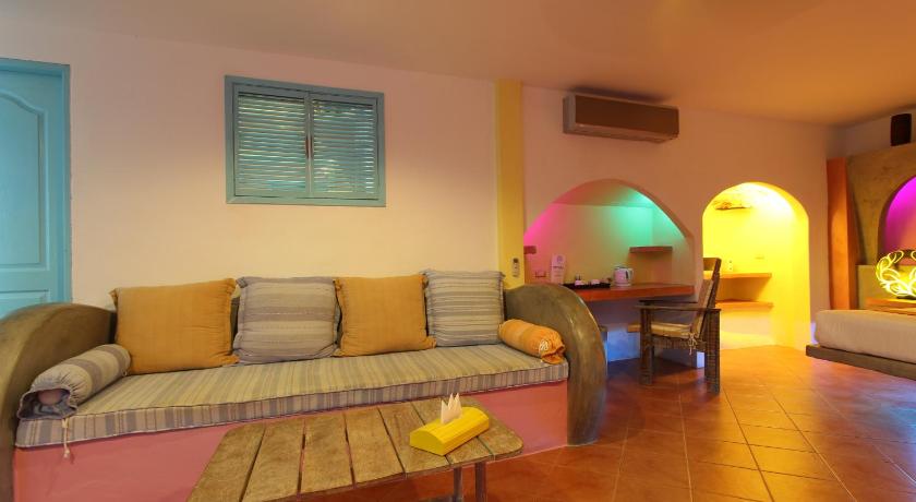 Pandora Lifestyle Hotel - image 6