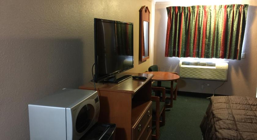 Budget Inn - Saint Robert photo