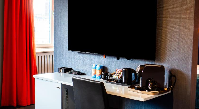 Image of Suite 15