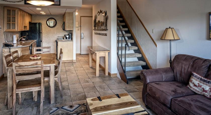 Image of Two-Bedroom Suite 10