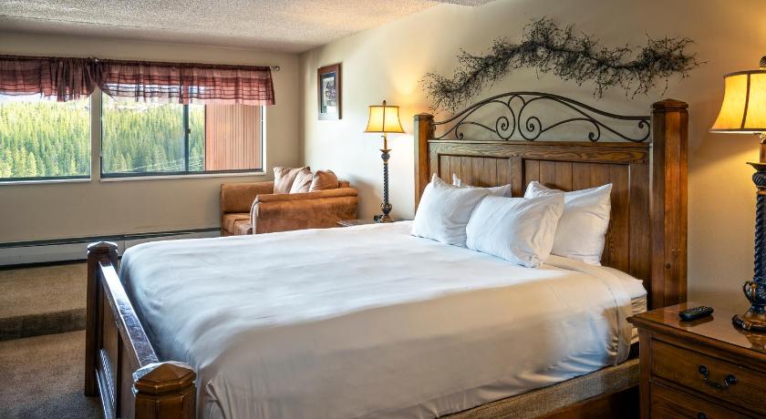 Image of Two-Bedroom Suite 0