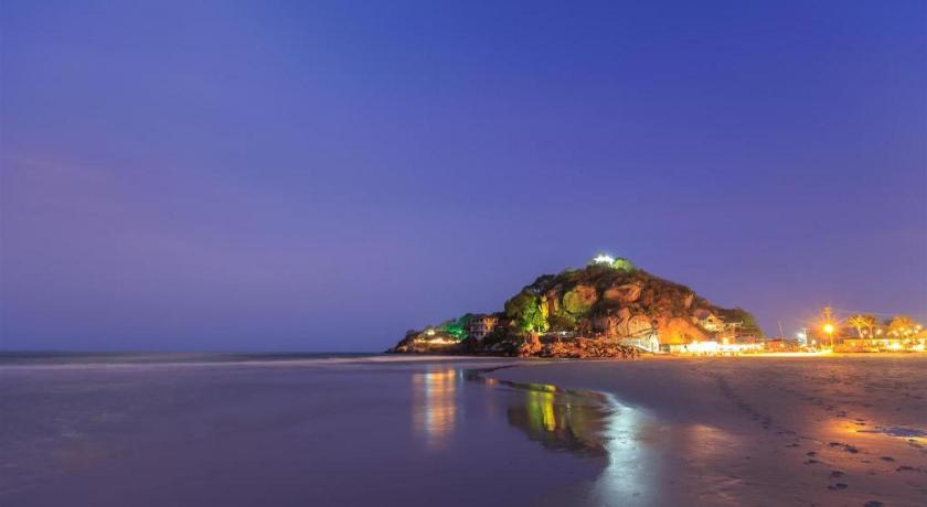 Hua Hin / Cha-am The Blue Sky Resort @ Hua Hin 4-Star Hotel restaurant