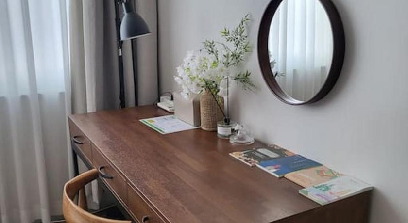 서울 서울 하우스 잠실 (SeoulhouseJamsil,풀옵션,신규오픈,3룸,2화장실,넓은거실,4인쇼파,8인식탁,잠실,롯데월) 3성급 싱글룸 수영장