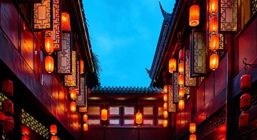 7 Days Inn Chengdu Sichuan University South Railway Station – Chengdu, IL